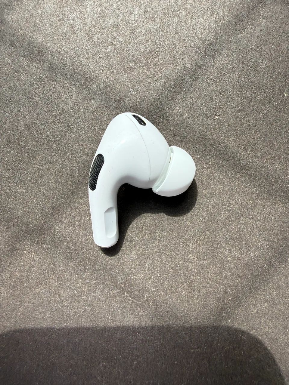 Lado direito: AirPods Pro (2 geração / A2698) - Foto 2
