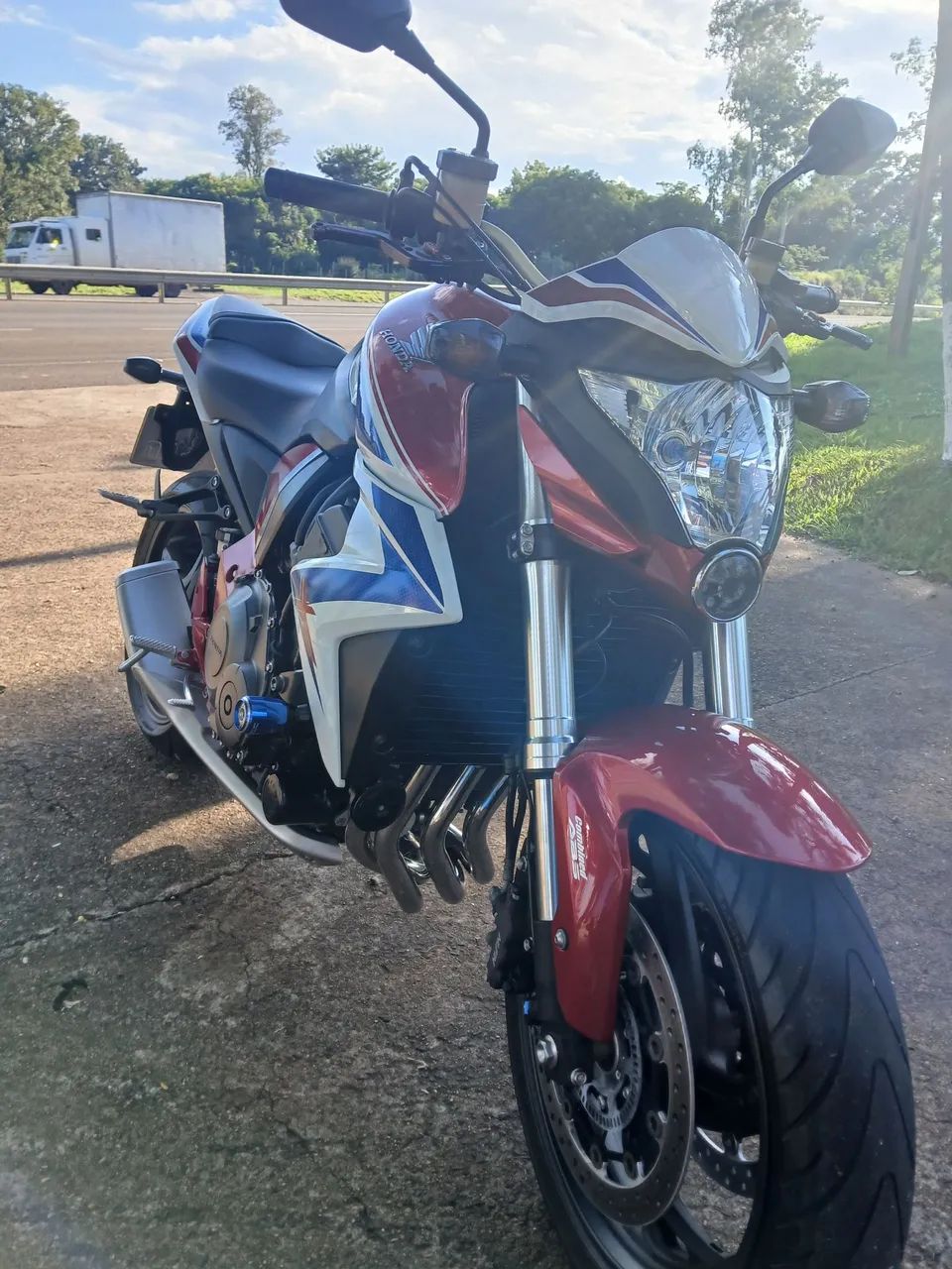 Cb1000r 