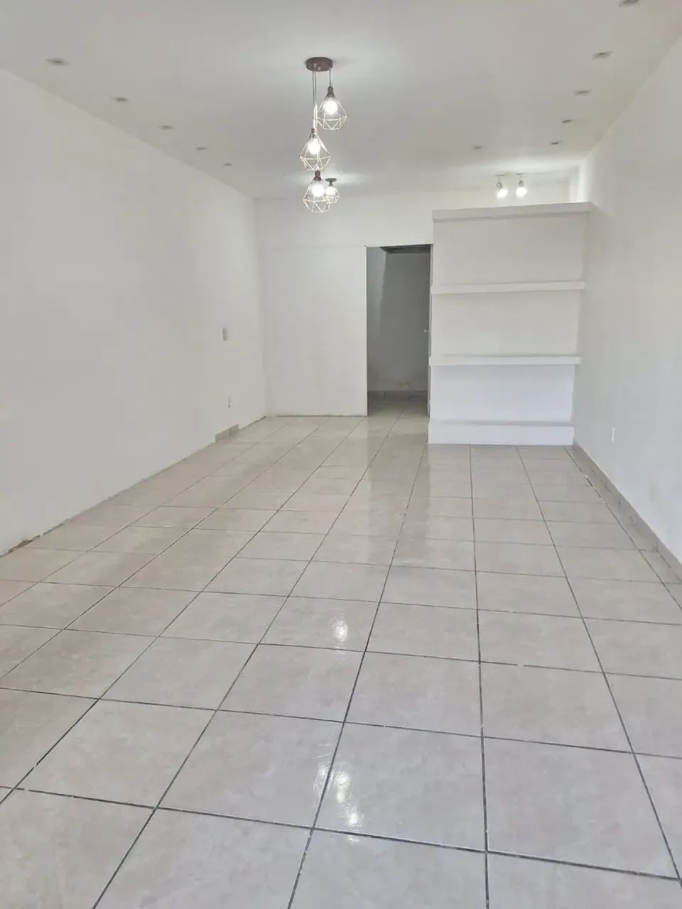 loja com aproximadamente 30 m² - Foto 2