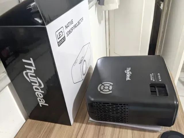 Vendo este Projetor Thundeel novo491789907448320001