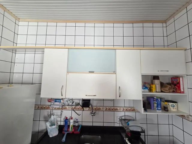 Armário 5 portas + 2 prateleiras