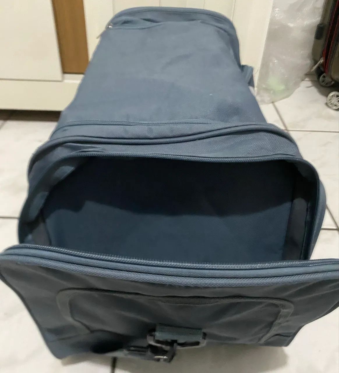 Mala Bolsa de Viagem Luxcel Grande com Vários Bolsos - Super Espaçosa e Resistente! - Foto 3