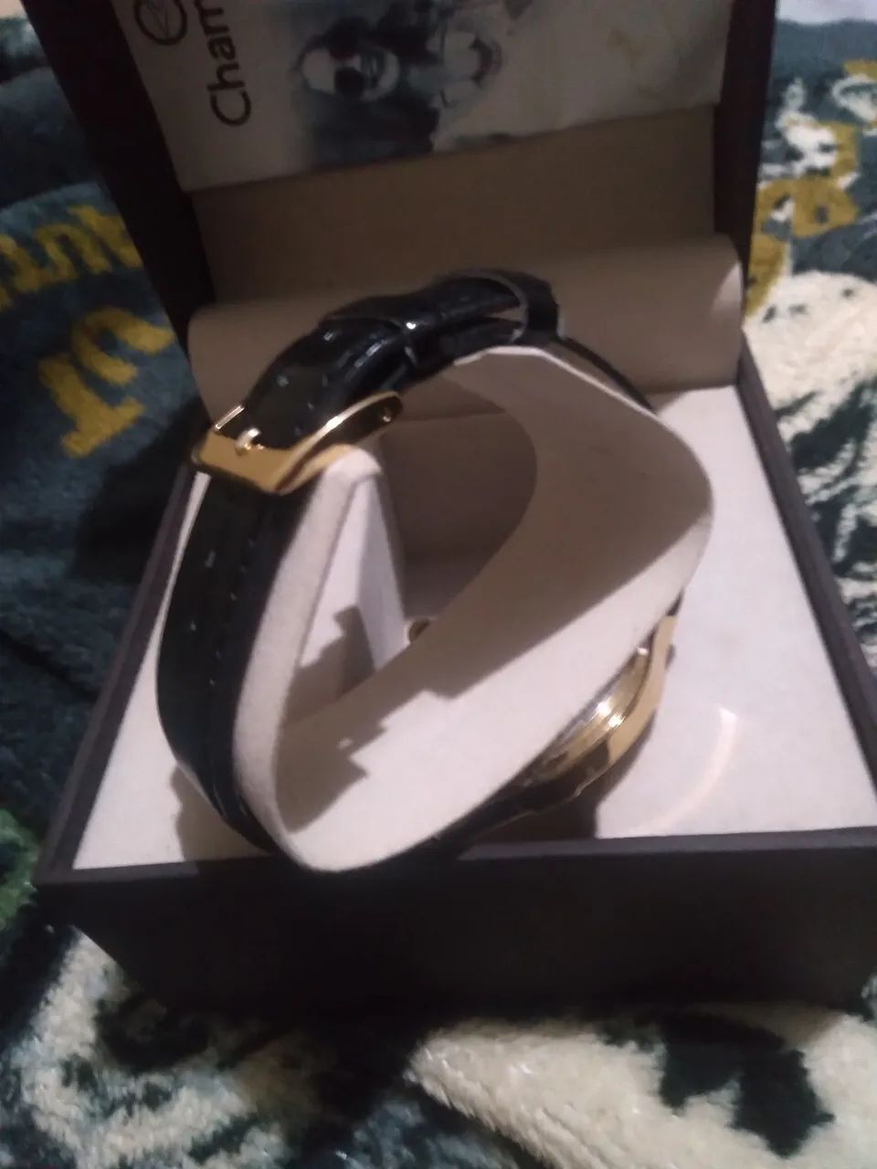 Relógio campismo dourado com pulseira de couro  - Foto 3