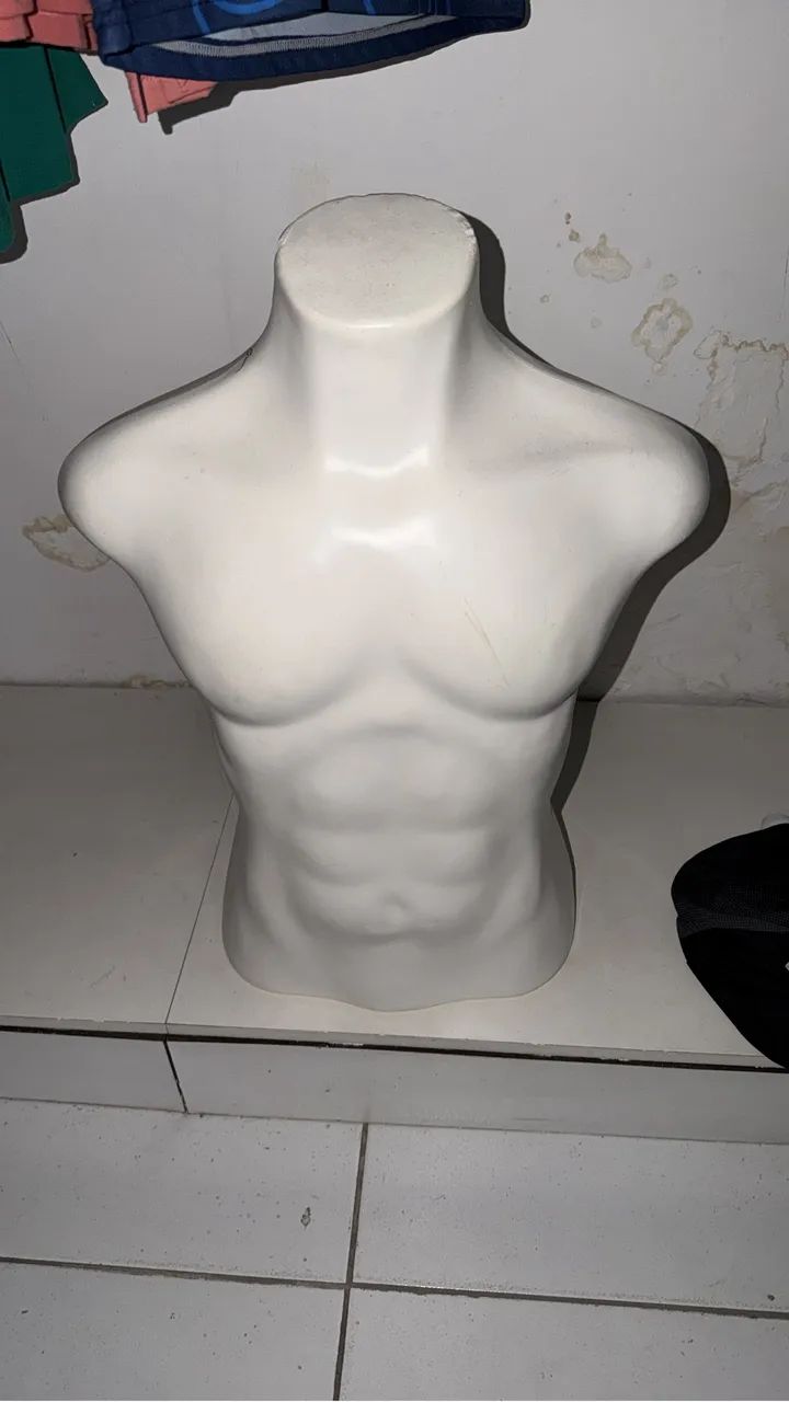 ESTRUTURA PARA LOJA DE ROUPAS + MANEQUINS