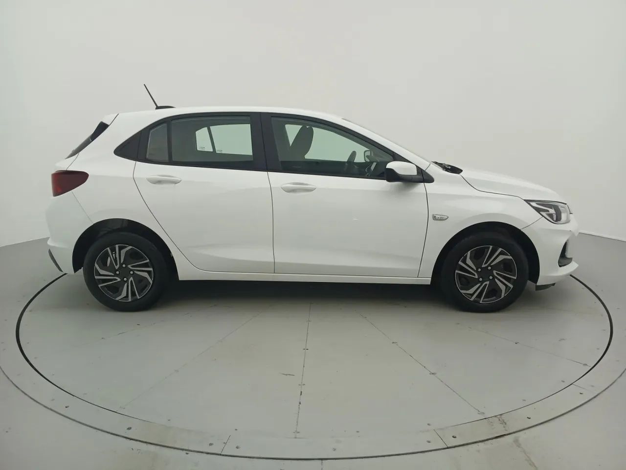 Chevrolet Onix Hatch LT 1.0 12V Flex Mec. 4P, foto 6 de 18