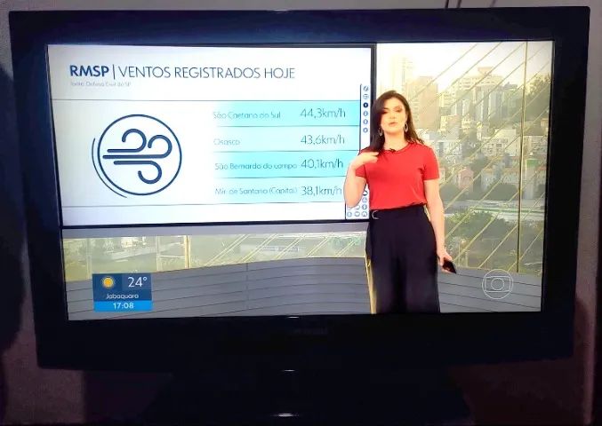 TV Samsung 32" LCD usada em ótimo estado - Foto 2