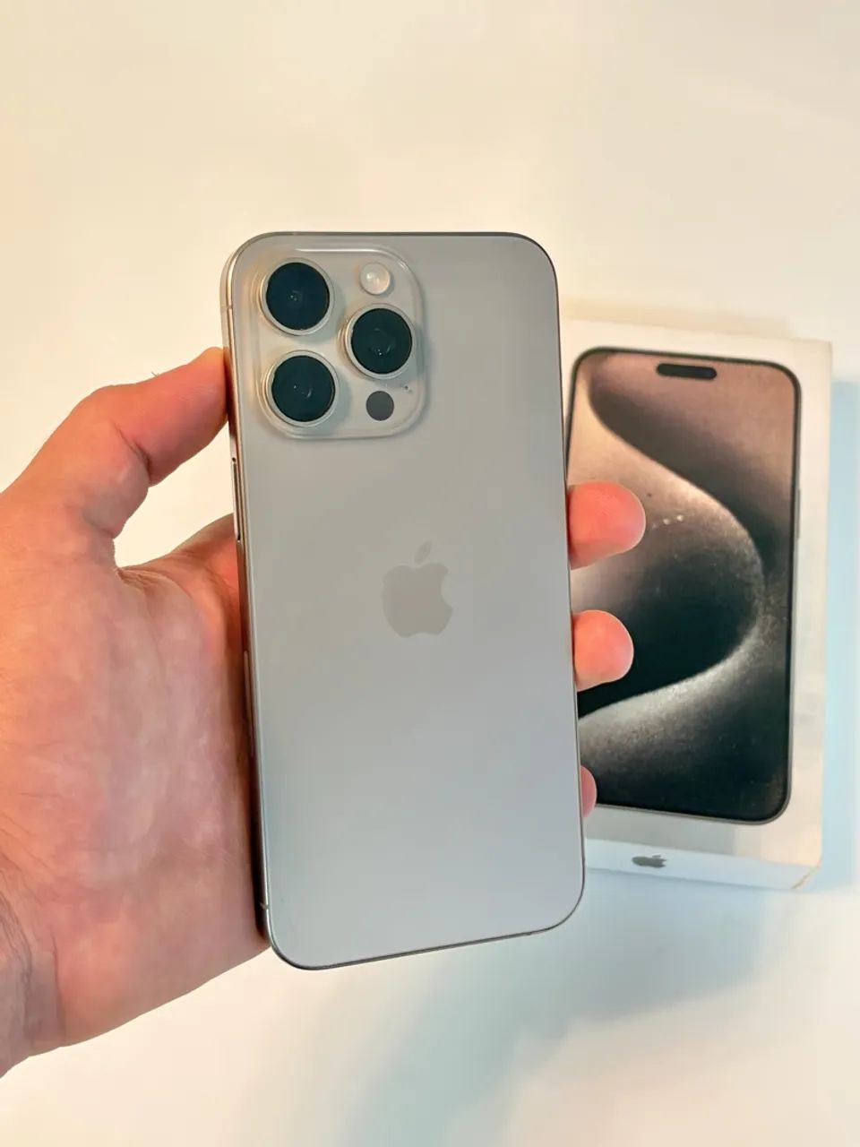 iPhone 15 Pro Max - Impecável 
