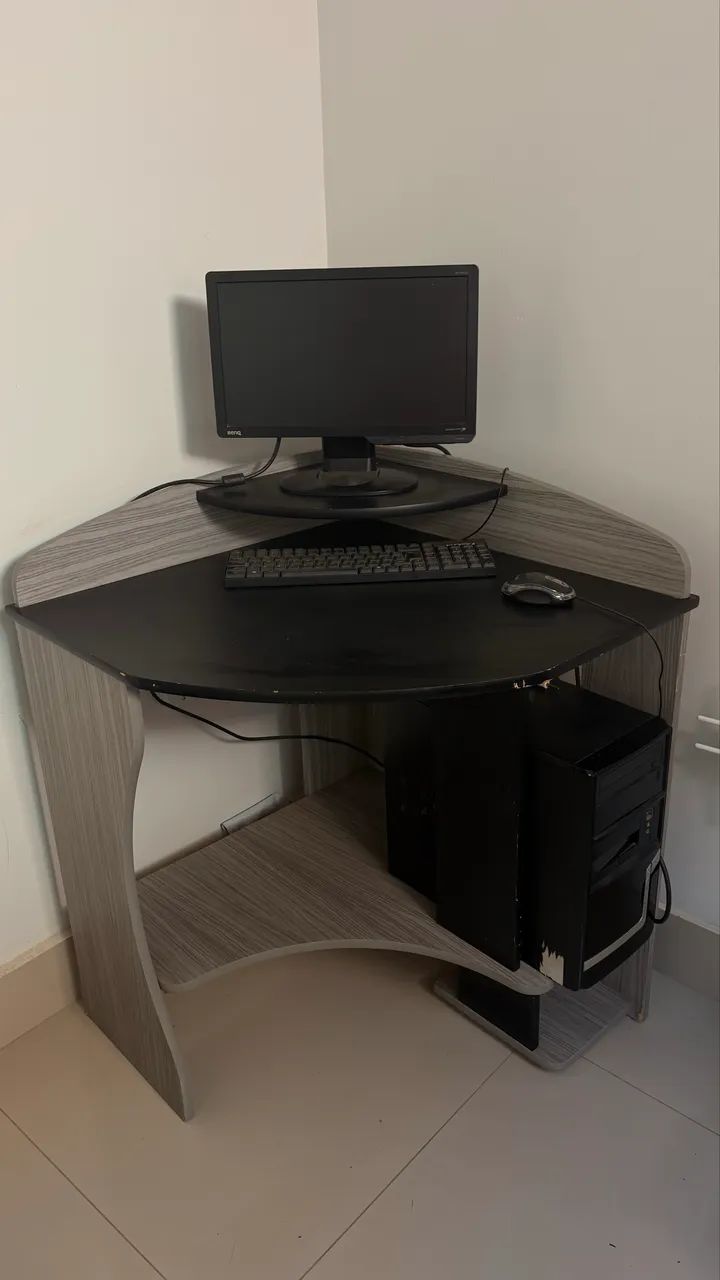 Mesa de canto para computador 