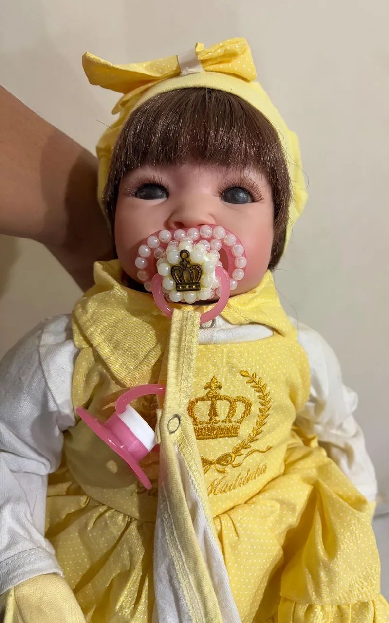 Boneca Bebê Reborn + Kit Completo de Acessórios - Foto 4