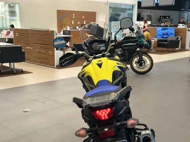Suzuki VS 650 2026  - Foto 2