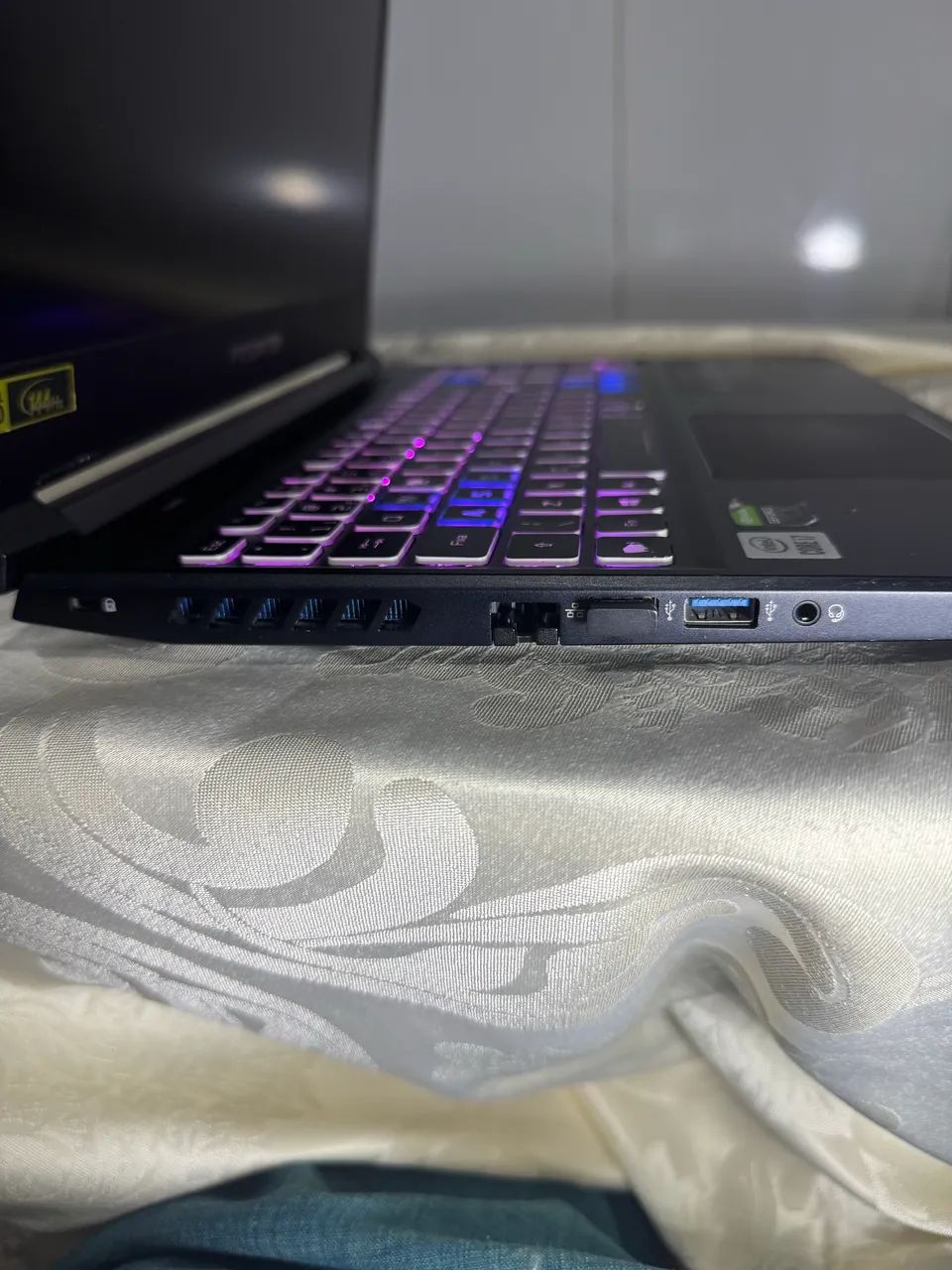 ACER PREDATOR HELIOS 300 | RTX 2070 16GB 756GB 144Hz - Foto 5