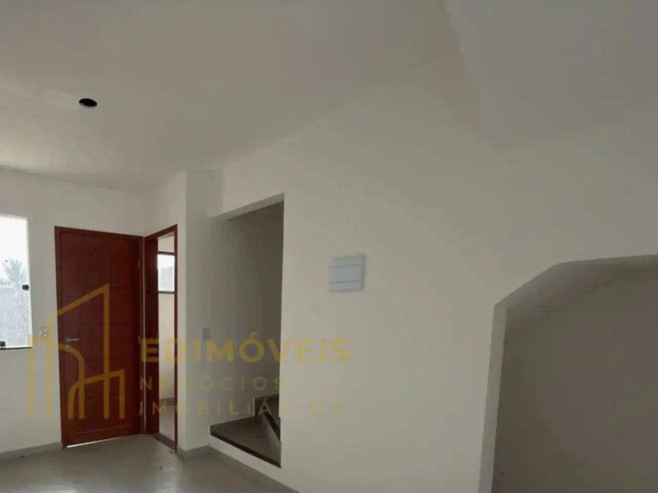 Sensacional casa duplex com varanda e quintal em São Francisco! - Foto 3