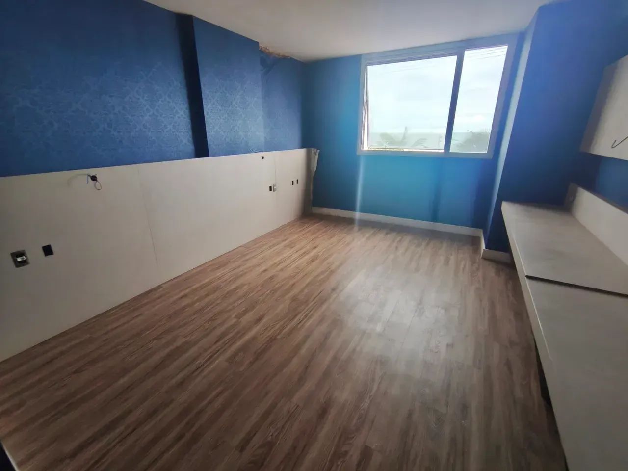 Sala comercial reformada, pronta para trabalhar nos  Cavaleiros - Macaé - RJ - Foto 3