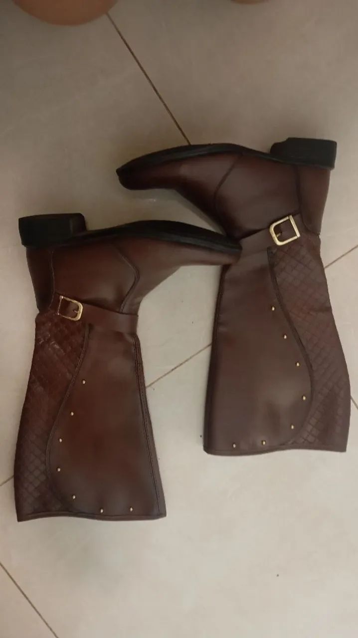 Bota marrom - Foto 2