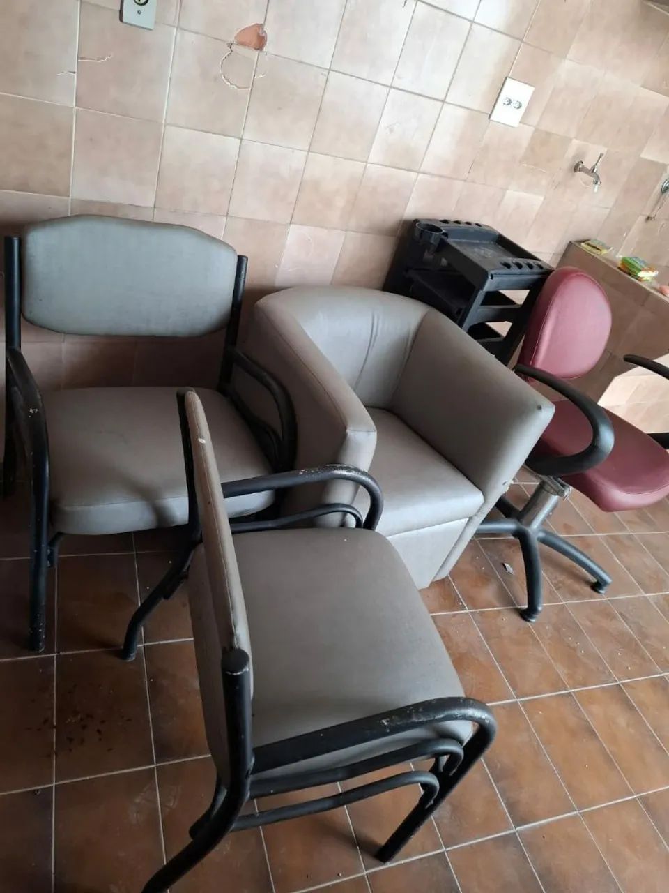 Vendo móveis para Salsão de Beleza 