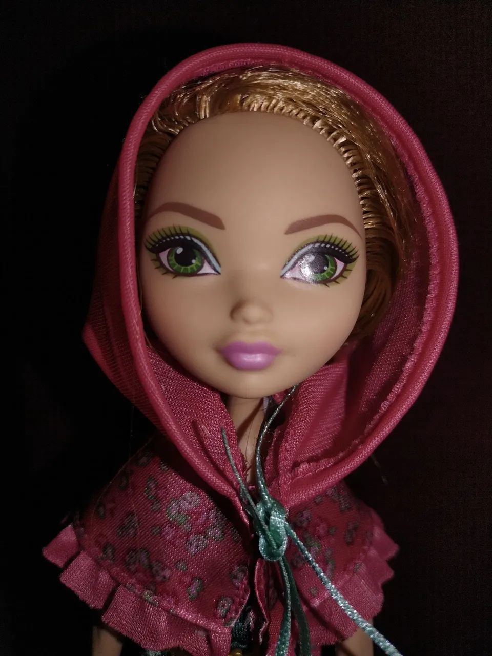 Boneca Ashlynn Ella bosque encantado-Ever After High 