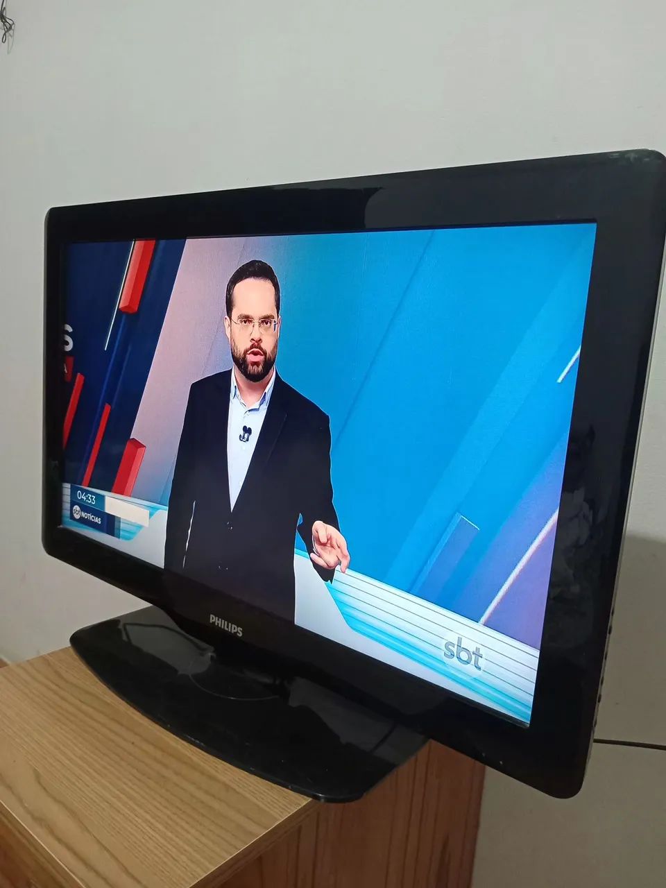 Tv Philips 32 polegadas (NÃO É SMART)