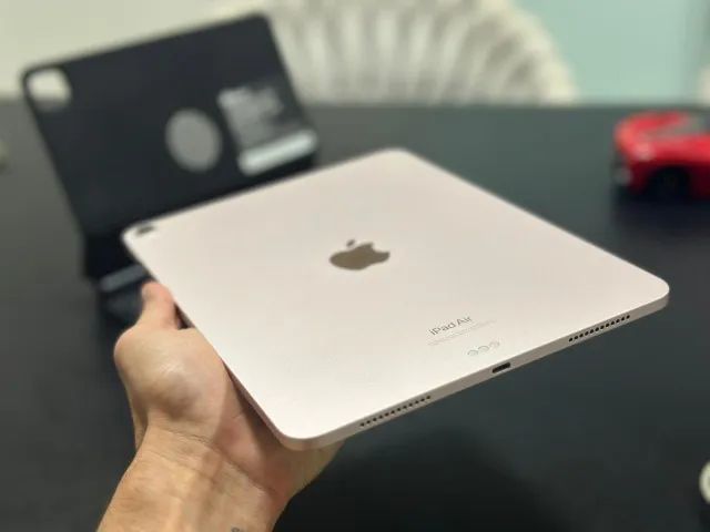 iPad Air 5 (M1) IMPECÁVEL + Teclado + Caixa | Completo | Estado de