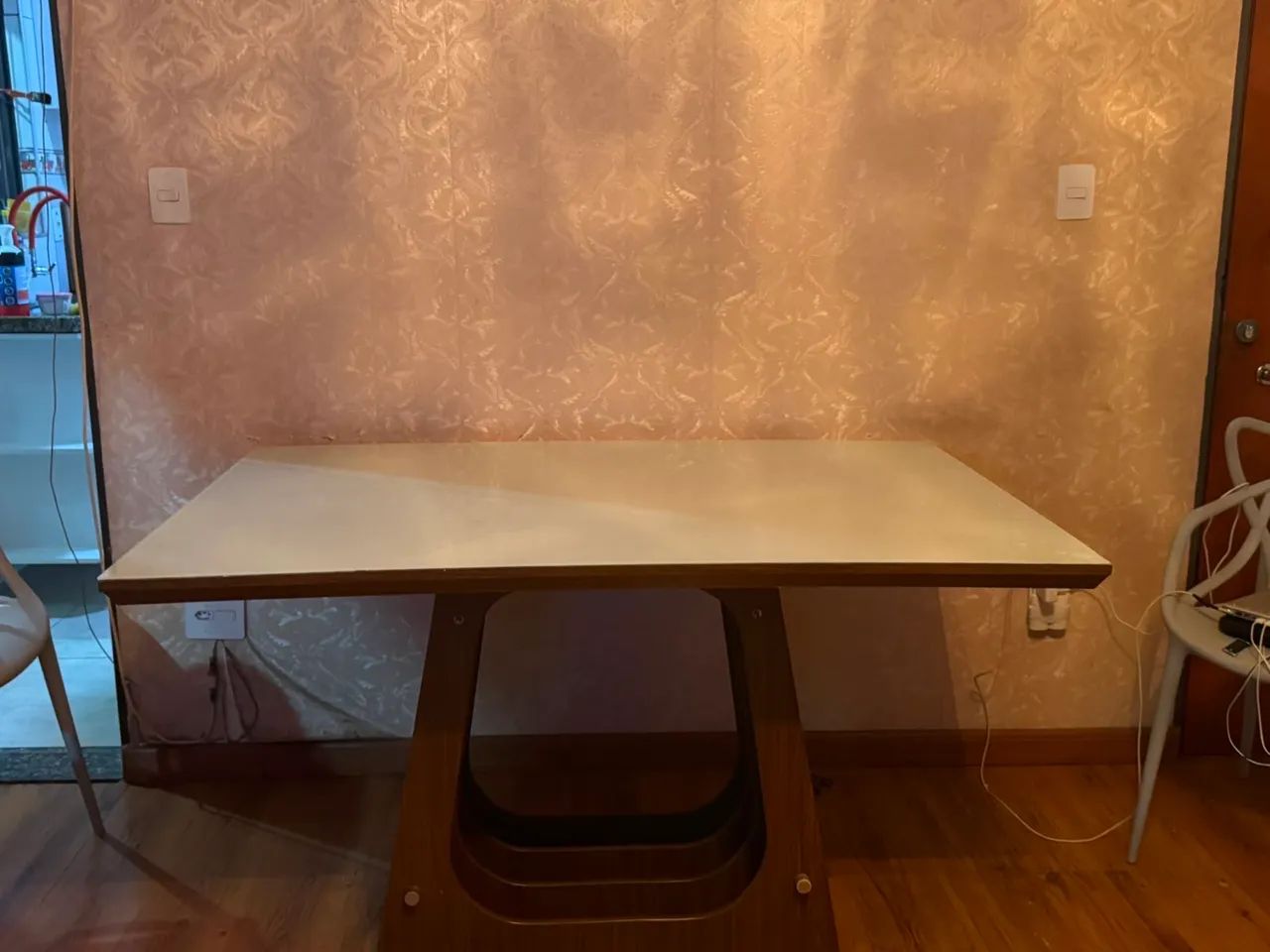 Mesa sem cadeiras de Vidro - Foto 3