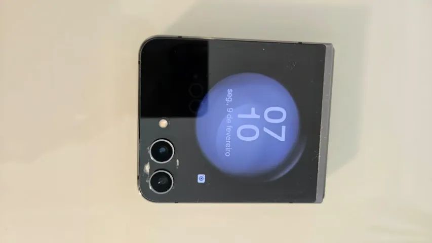 Samsung Z Flip 5 - 512GB - Excelente - Celulares e Smartphones