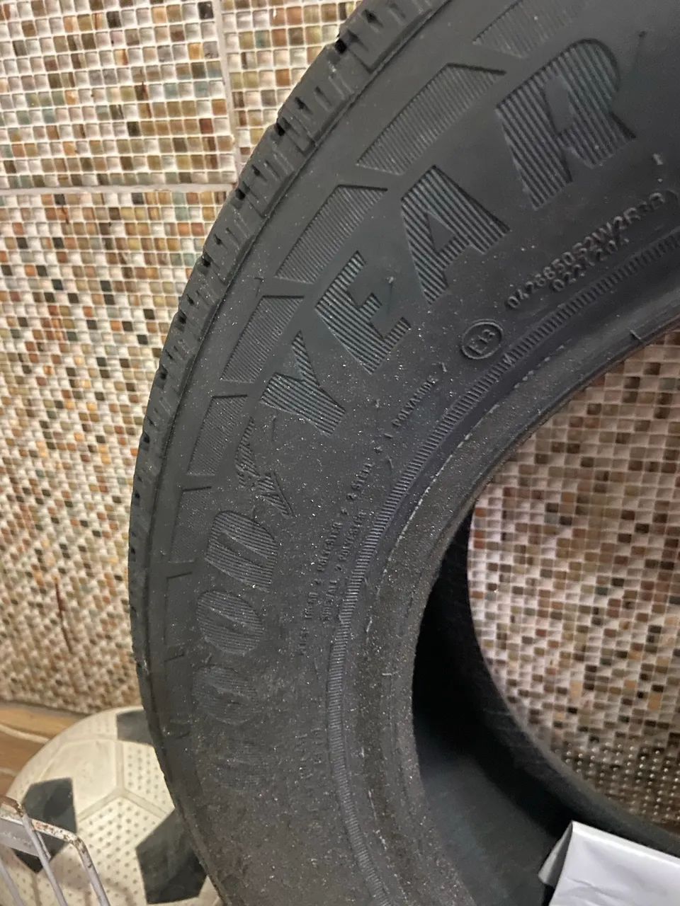 Pneu Goodyear  - Foto 3