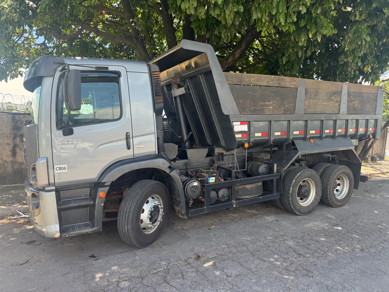 VW 24.280 6x2 Bascula 2013/2013 - Foto 3