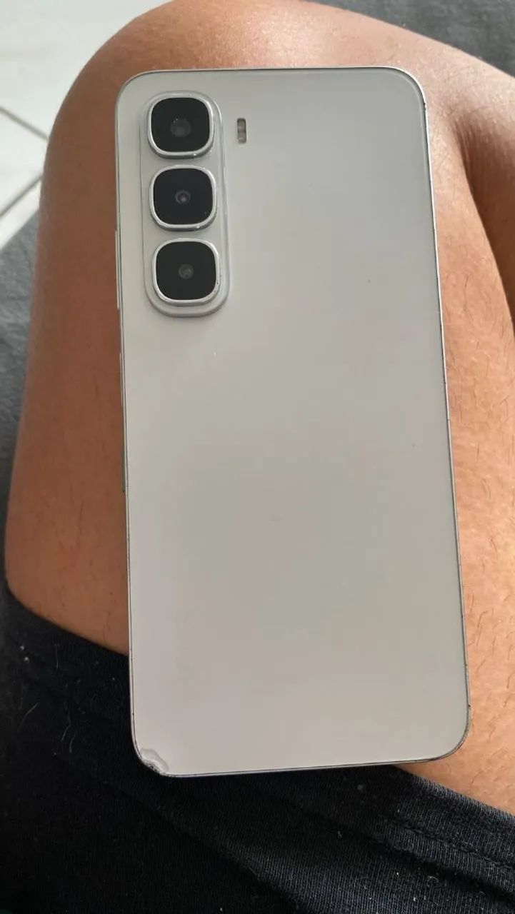 Celular Infinix Hot 60 Pro - Foto 2