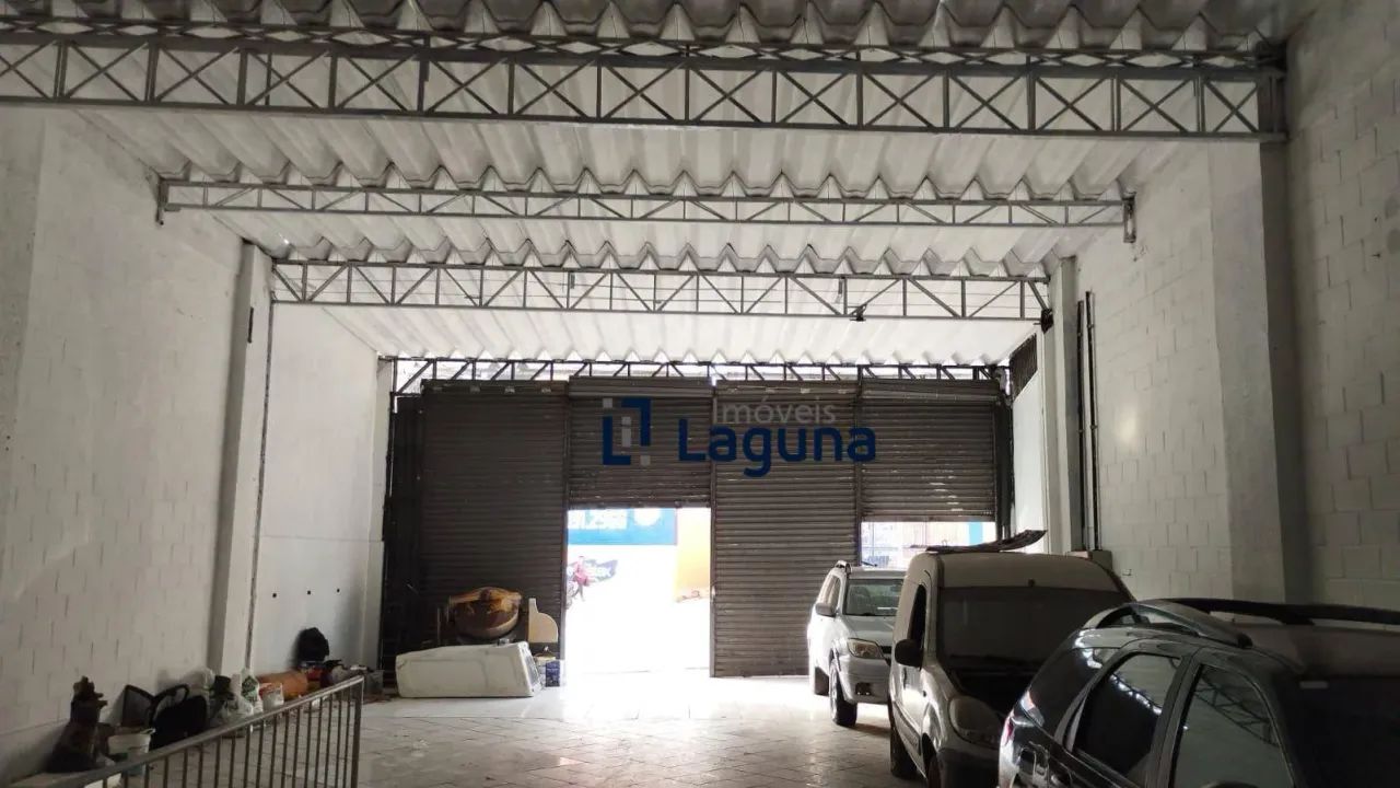 Excelente galpão de 686 m² de área construída no Taboão. - Foto 2