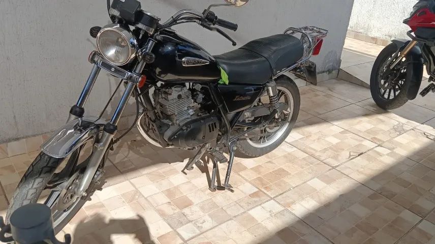 INTRUDER 125  - Foto 2