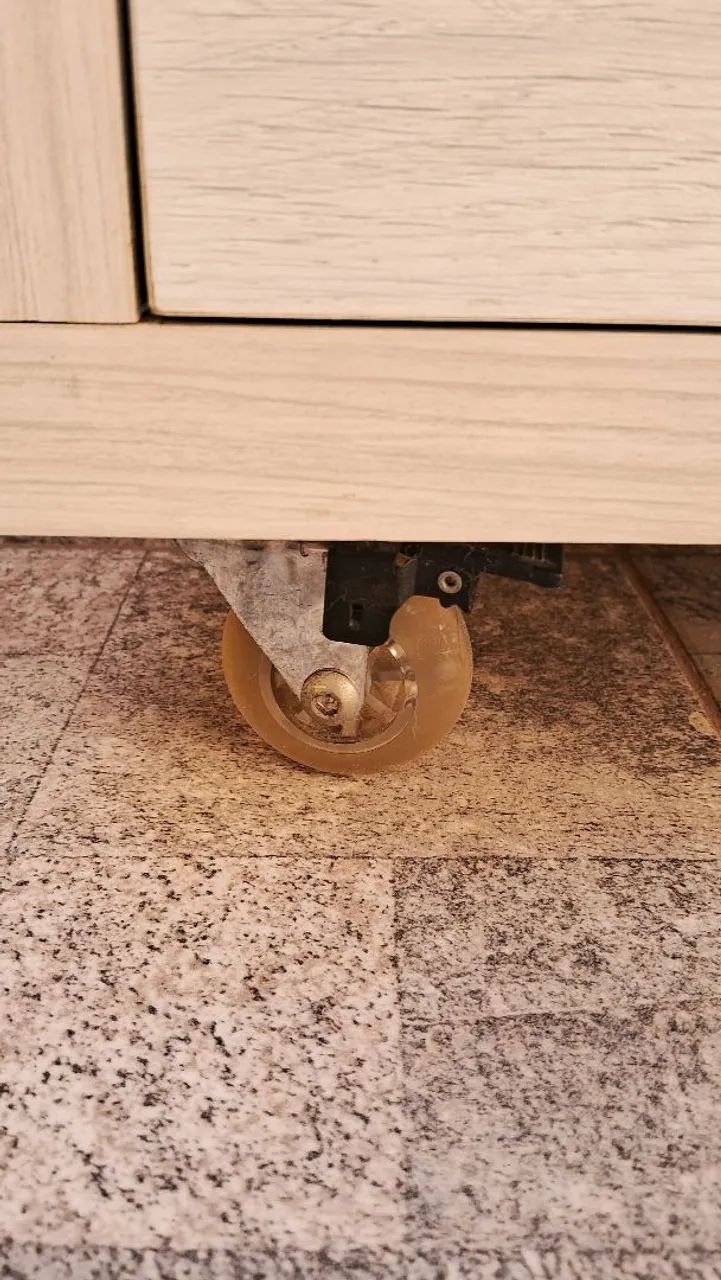 Mesa de cabeceira ou escritório  - Foto 4