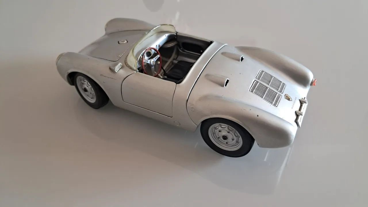 Miniatura Diecast Porsche 550 A Spyder Maisto  - Foto 2