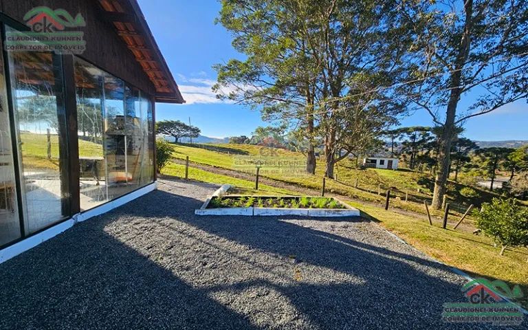 Casa com terreno espaçoso e lindo visual em Rancho Queimado - Foto 5