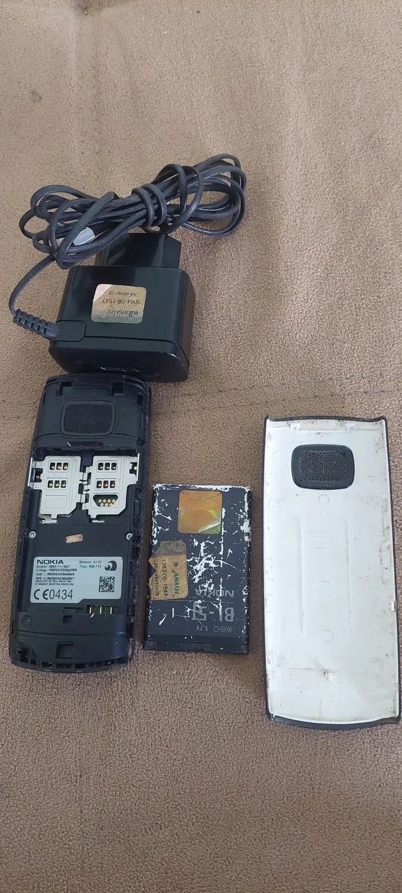 Celular Nokia X1-01 FUNCIONANDO PERFEITAMENTE COM CARREGADOR ORIGINAL ANTIGO ANTIGUIDADE  - Foto 4