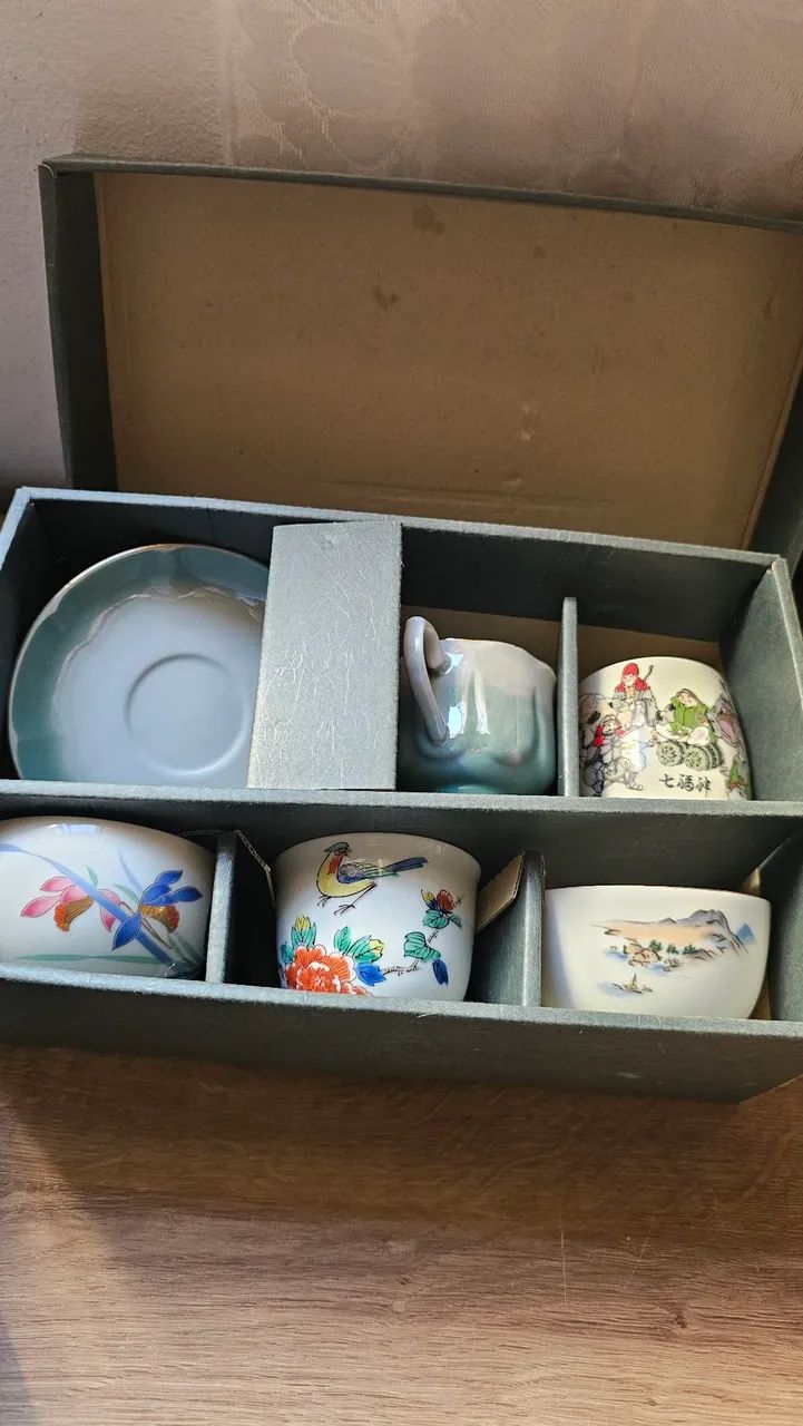 Lote de xícara de chá antigas - Foto 2
