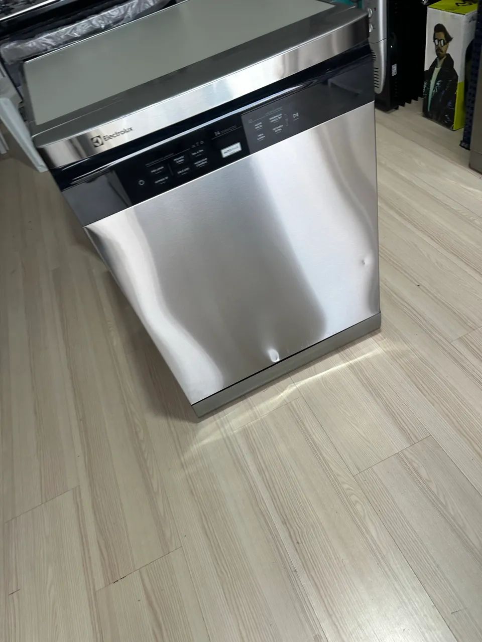 Lava louça Electrolux 14 serviços 220v - Foto 3