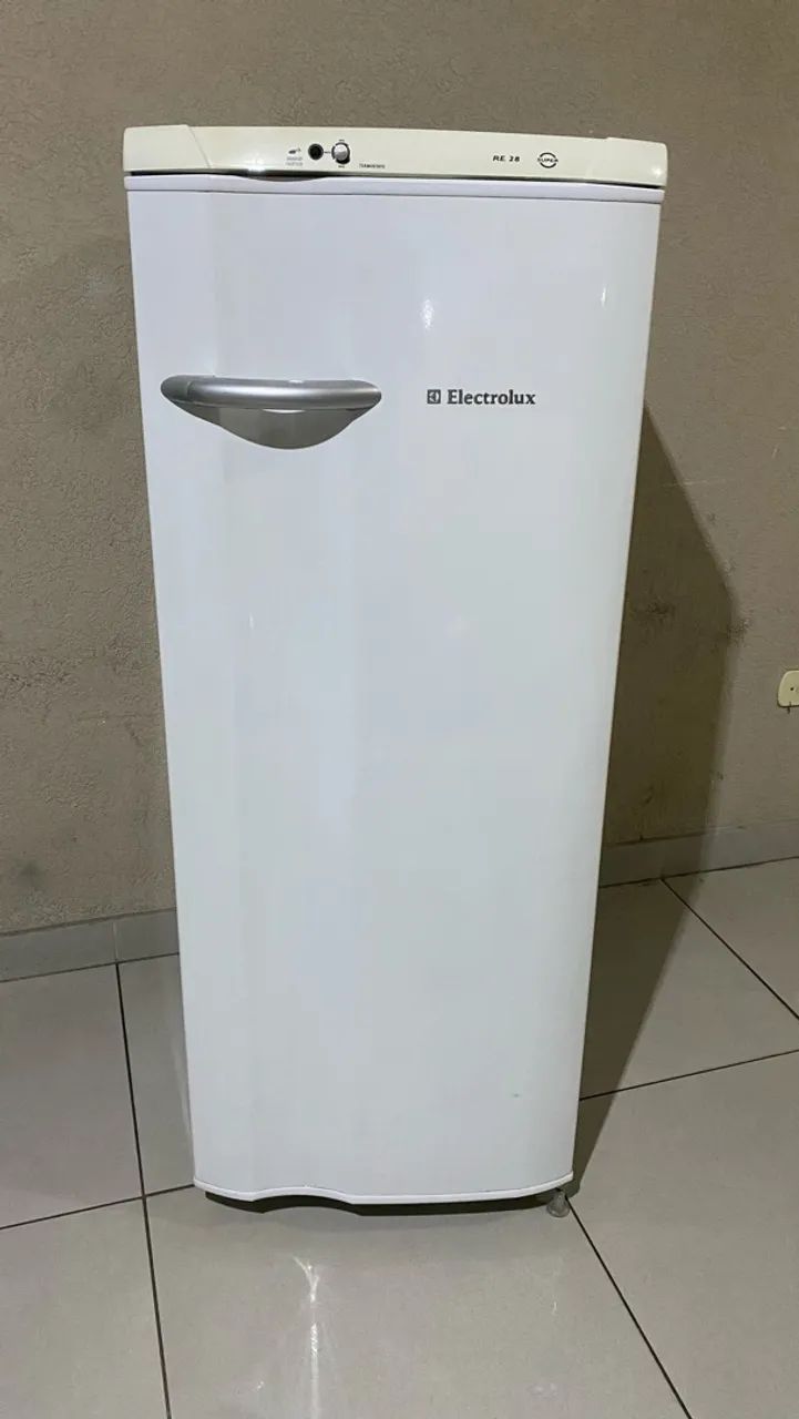 GELADEIRA 
