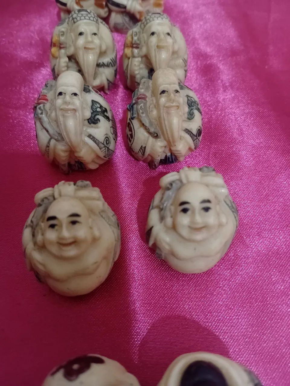 Netsuke 10 unidades tem repetidas 