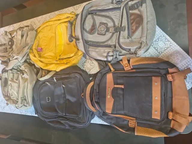 Mochilas Escolares e uma mochila de notebook - Foto 2