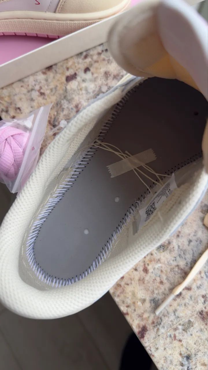 Tênis Air Jordan 1 Low Shy Pink x Travis  37BR - Foto 3
