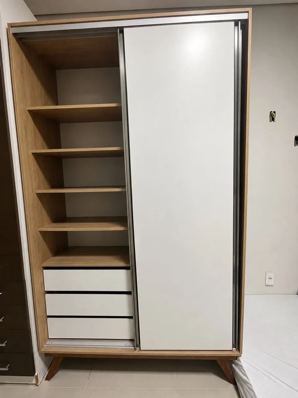 Guarda-roupa em MDF - Foto 2