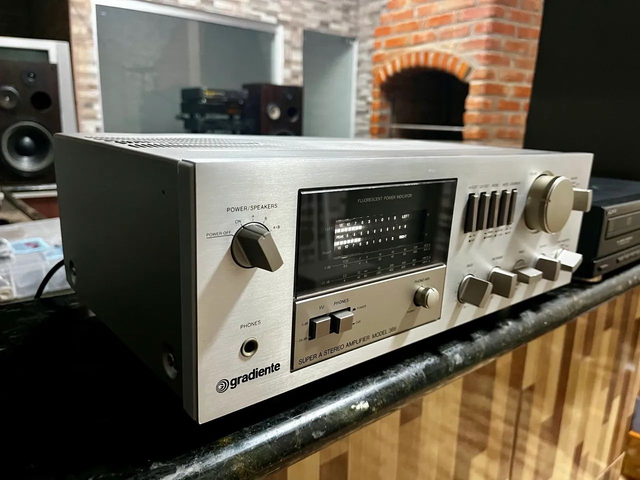 Amplificador Integrado Gradiente Model 366 - Lindíssimo e Revisado!!! - Foto 5