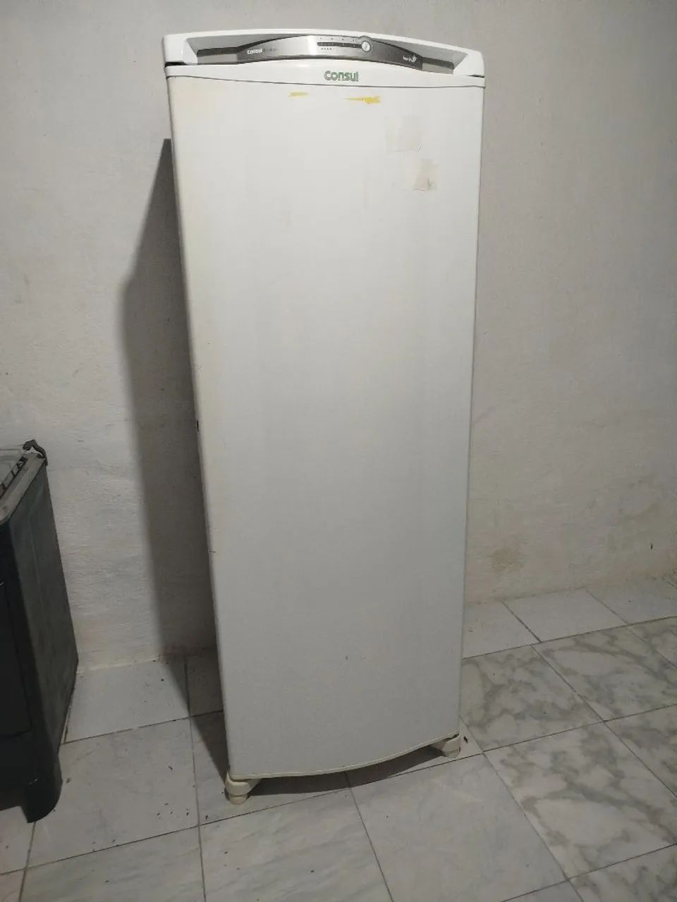 Vendesse geladeira funcionando tudo! 