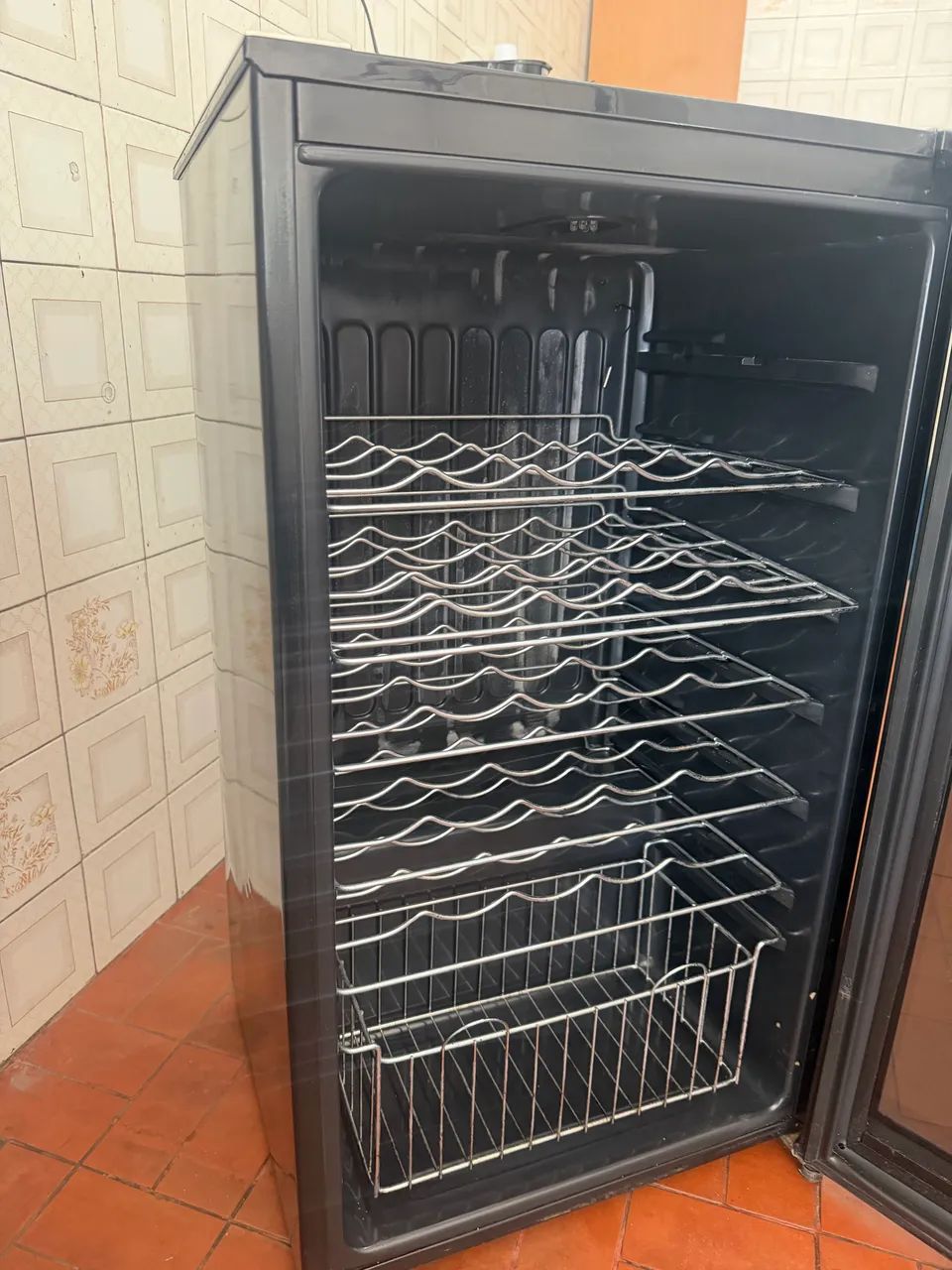 Adega frigobar Electrolux  - Foto 3