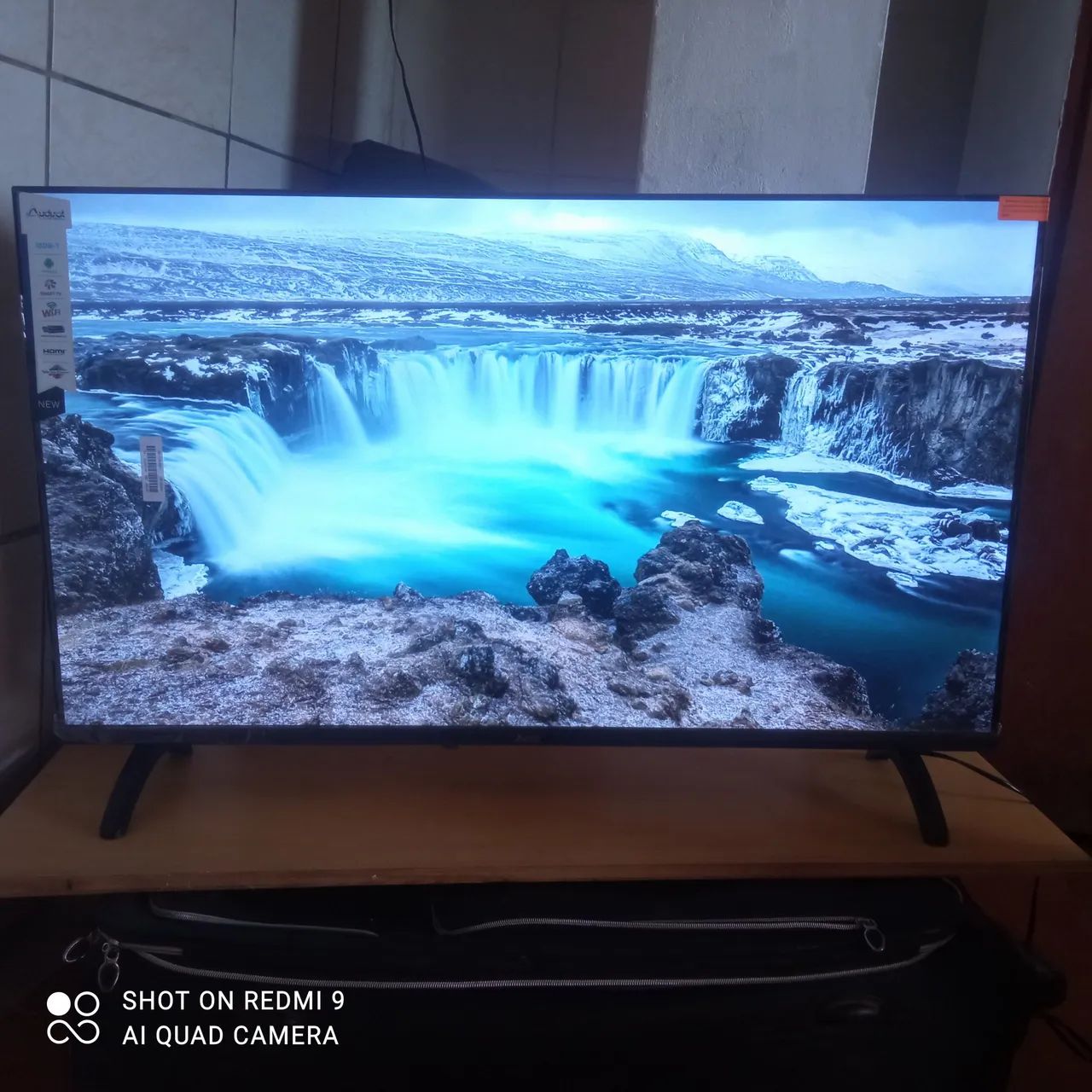 Vendo tv. Smart nova 32 polegadas  - Foto 2