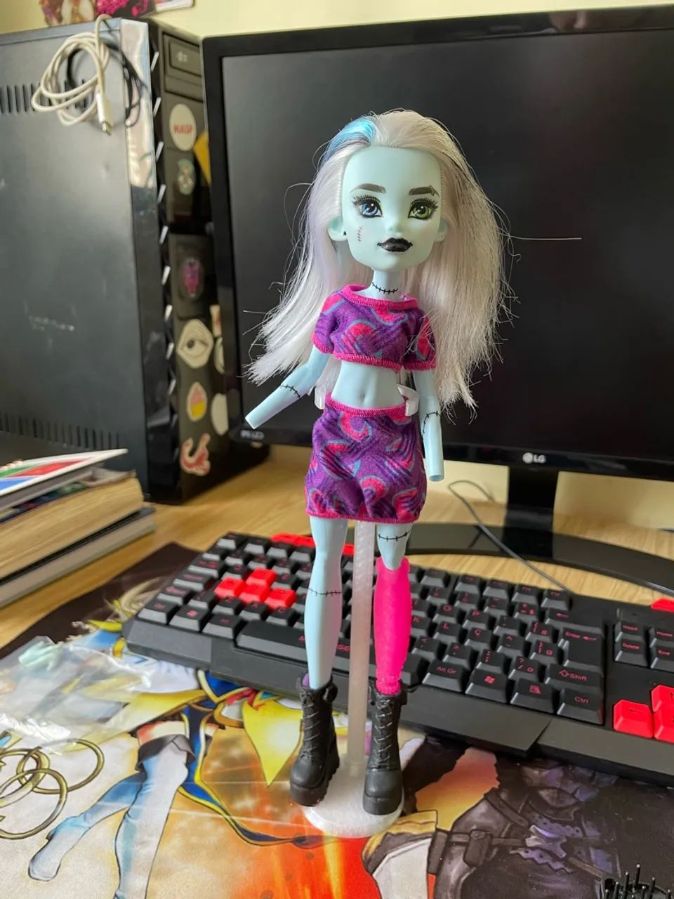Sucata Monster High Frankie Budget 