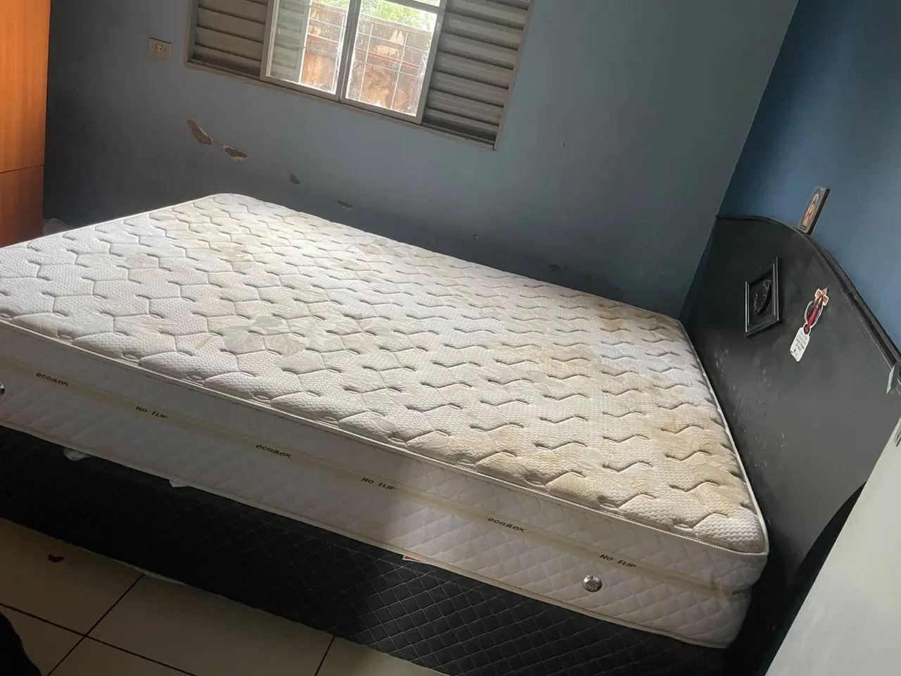 Vendo cama queen em bom estado  - Foto 2