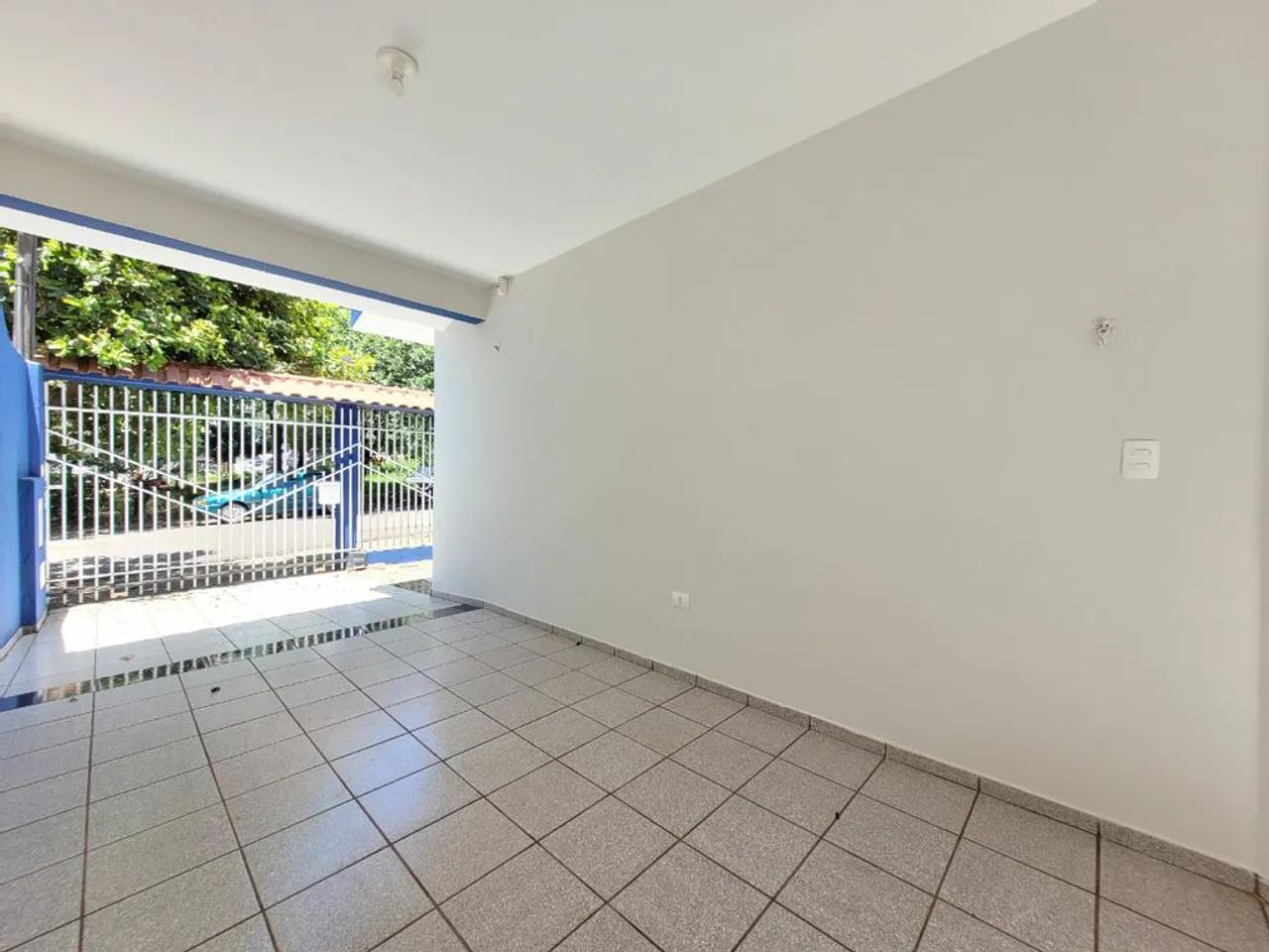 Casa para alugar em Maringá, Jardim Santa Helena, com 3 quartos, com 120 m² - Foto 3