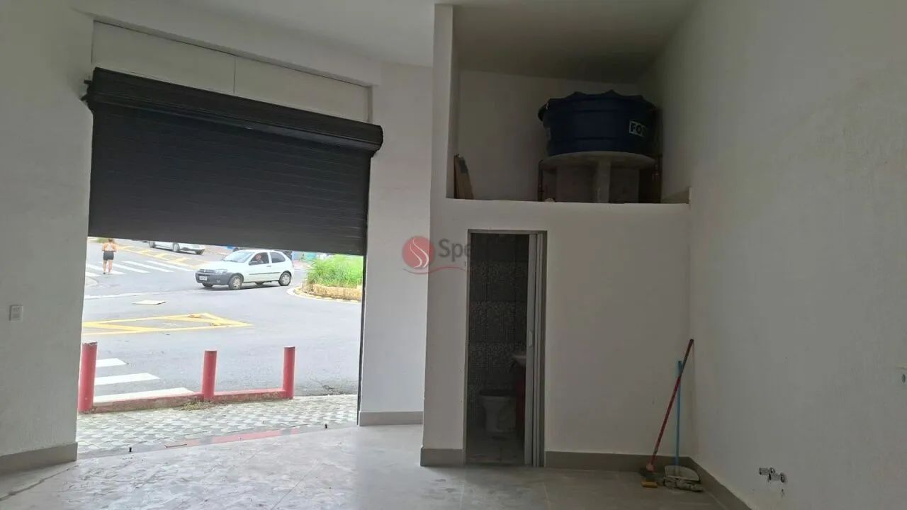 Salão comercial na Cidade Patriarca.