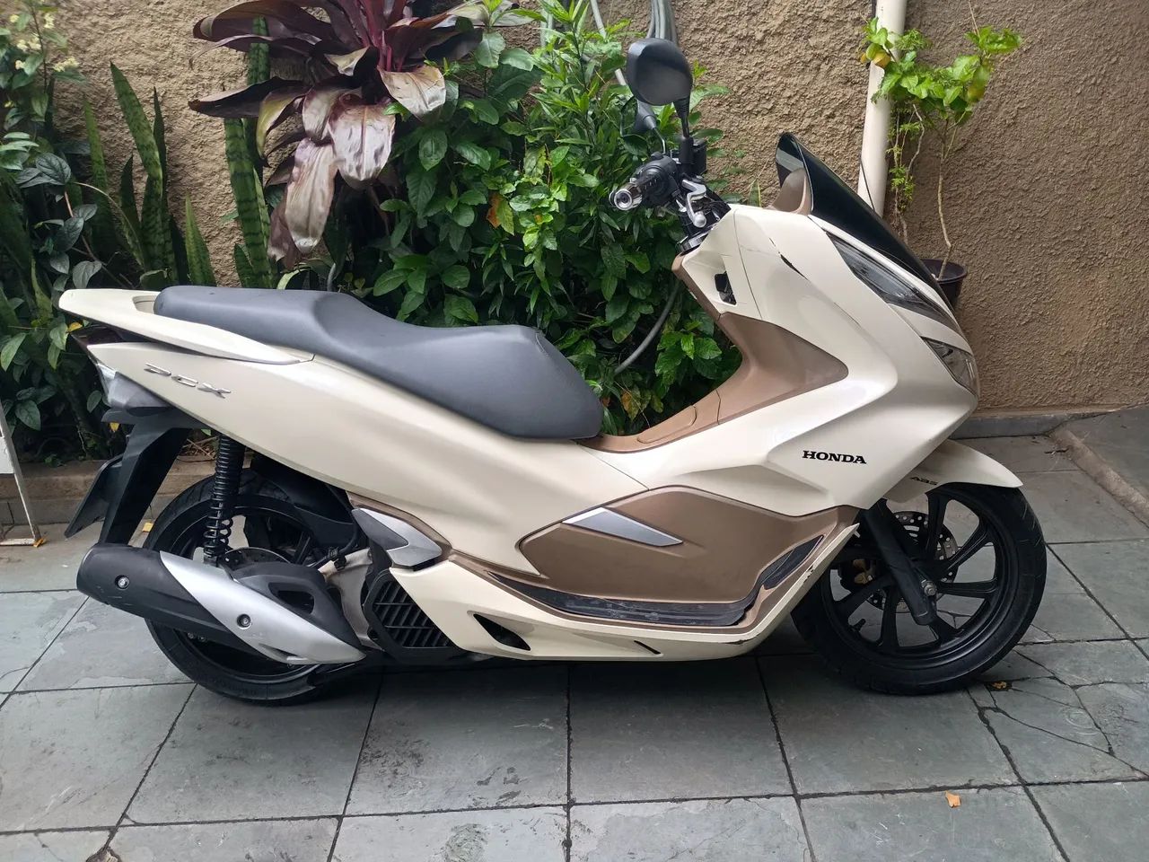 Honda PCX 150 DLX  - Foto 3