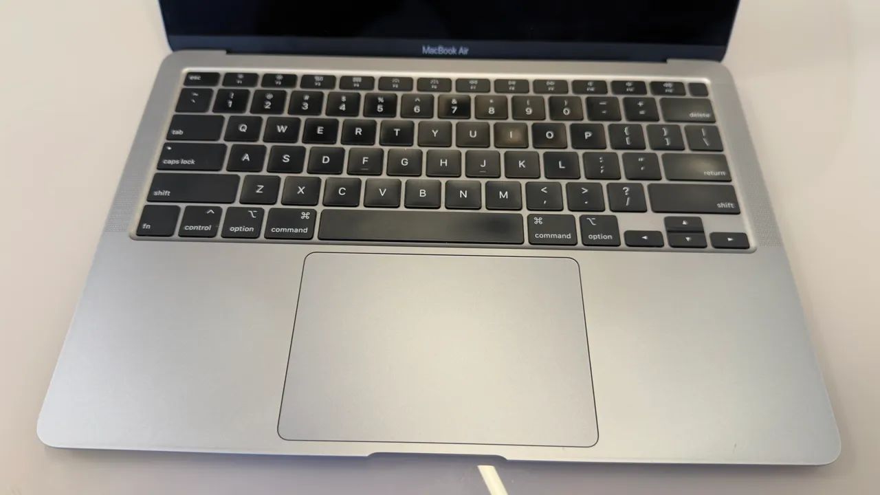 MacBook Air 2020 Core I3 8gb 256gb  - Foto 4